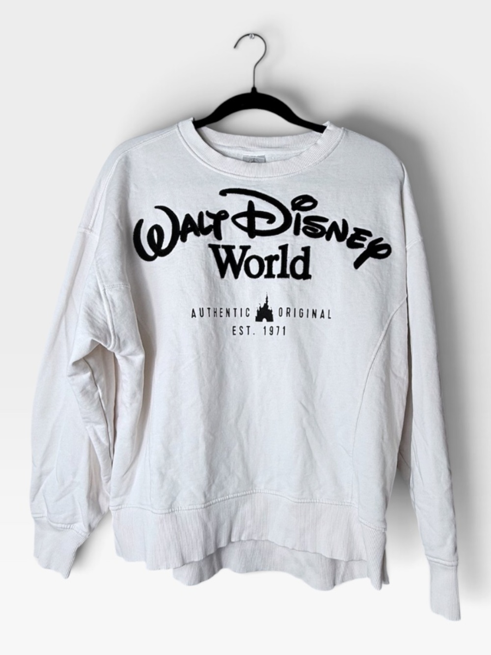 Walt Disney World Crewneck Sweater Size Small White Black Embroidered (M)